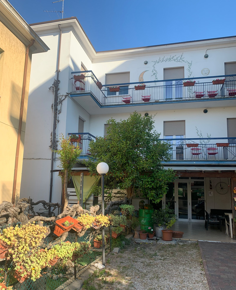 Hotel a Rimini: Migani 2 stelle